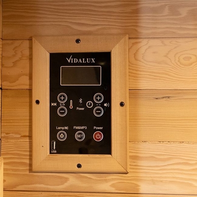 Drewniana wewnętrzna sauna na podczerwień 1750 W dla 2 osób o niskiej sile elektromagnetycznej